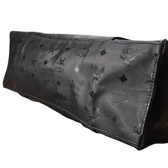 MCM TOTE - Picture 8 of 16